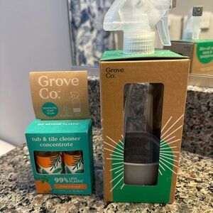 Grove Co. Tub & Tile Cleaner Set